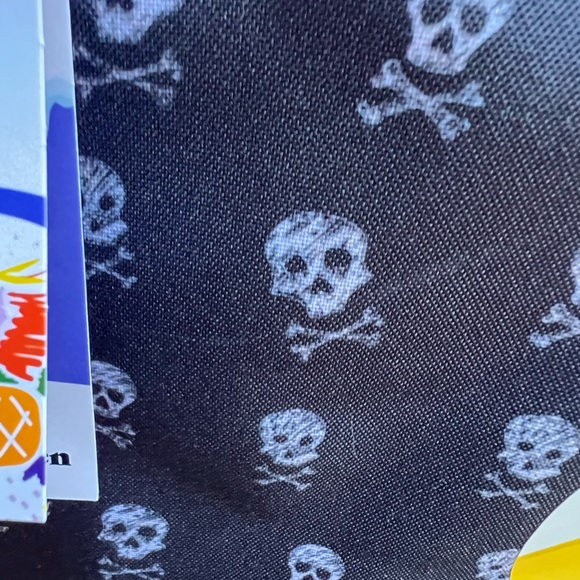 NWT Fit & Fresh Skulls & Crossbones Lunch Tote Lunch Box - Picture 5 of 9